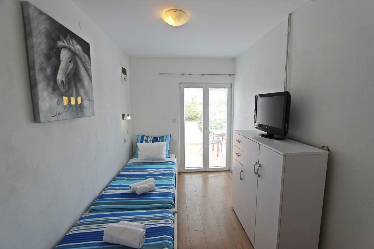 מורטר Apartments Josip מראה חיצוני תמונה